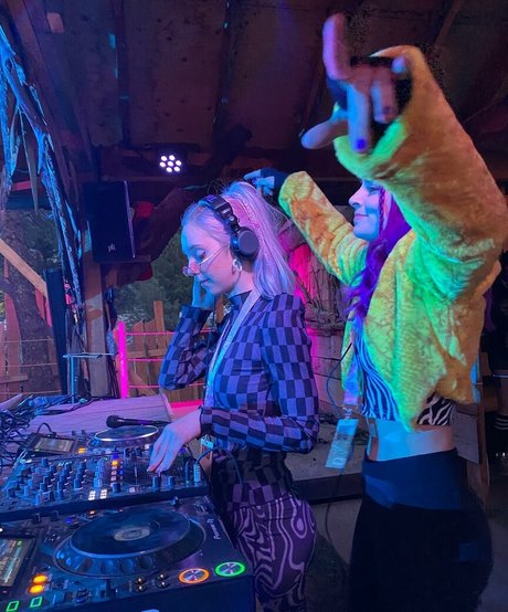 Jessu OnlyFans Striptease