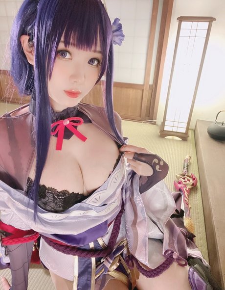 Shimo Nackt auf OnlyFans