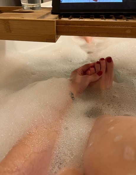 bellas paws Po OnlyFans