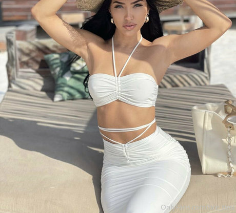 bre tiesi OnlyFans-Bilder