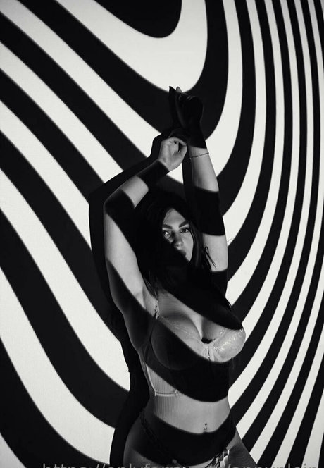 annyplein Strip OnlyFans