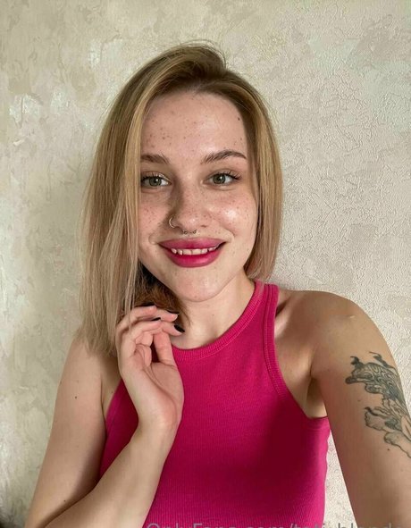 tati blonde Titten OnlyFans