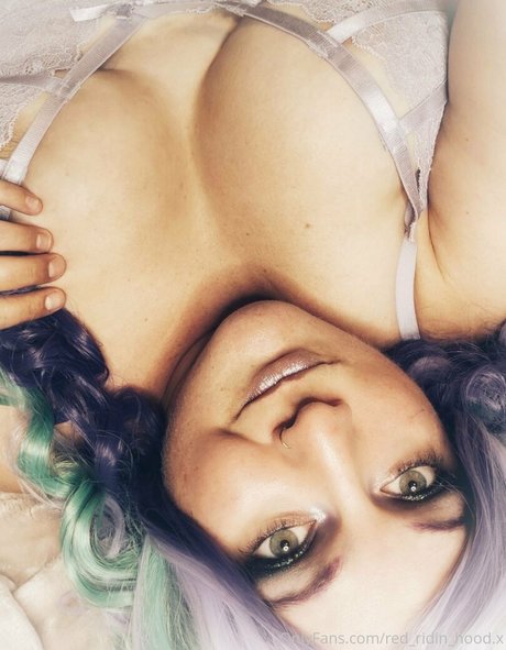 red ridin hood x OnlyFans Gratis-Inhalte
