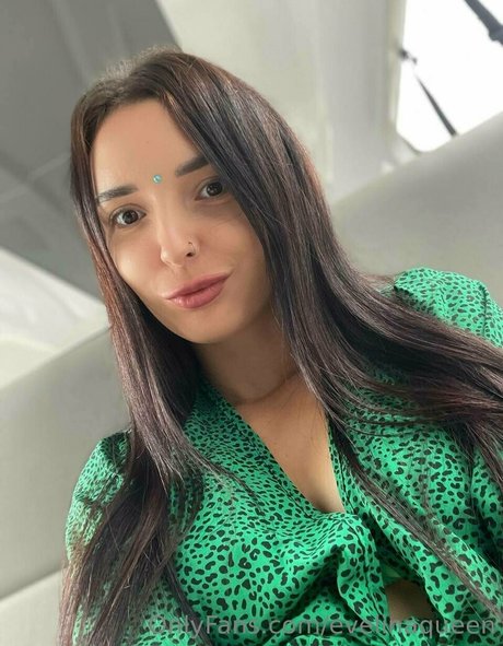 evelinaqueen Leaks von Nacktbildern auf OnlyFans