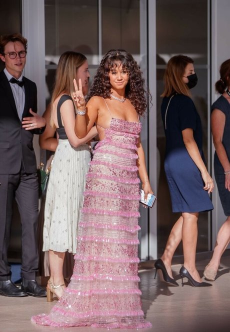 Lena Situations OnlyFans Archiv