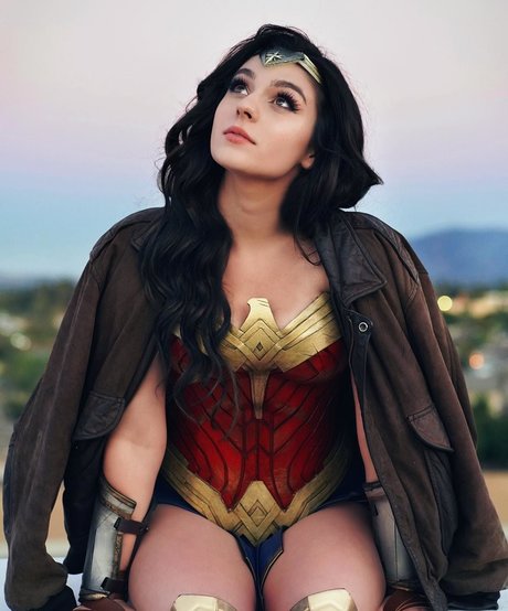 Taya Miller OnlyFans nackte Brüste