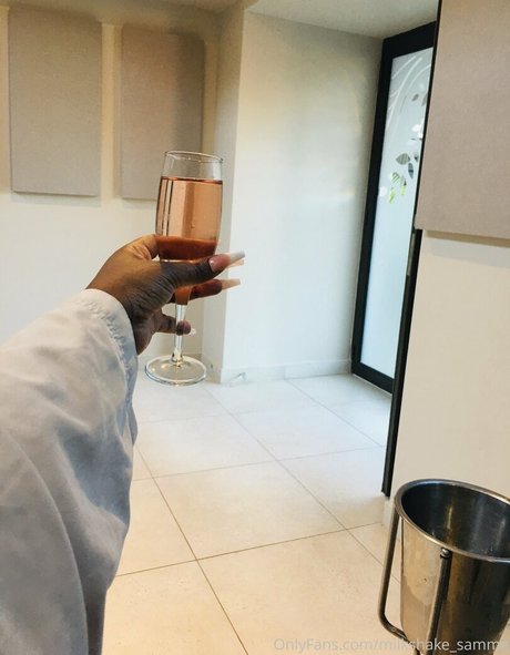 Milkshake Samme Profilbild