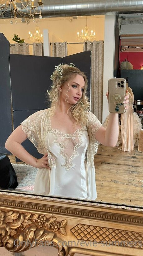 evie summers OnlyFans