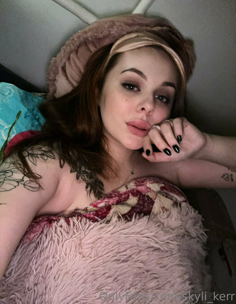 skyli kerr OnlyFans Leaks
