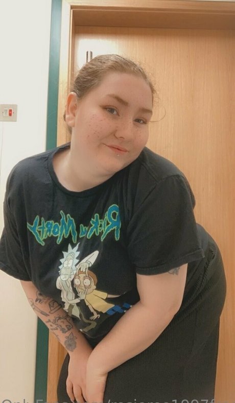 rosieblossomfree OnlyFans