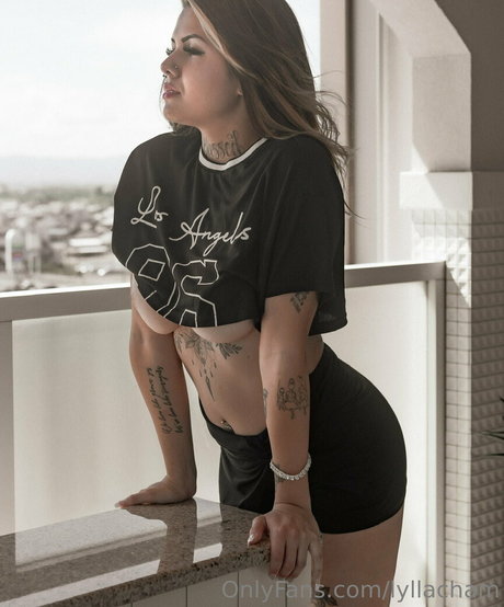 Lyllacham Nacktbilder von OnlyFans geleakt