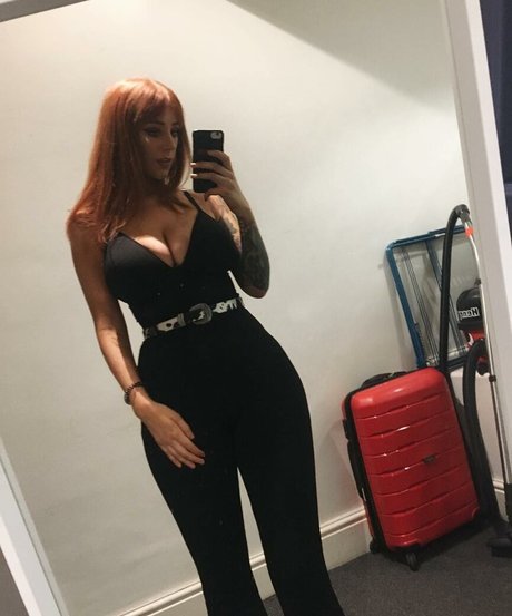 Hollie Rutter OnlyFans NSFW