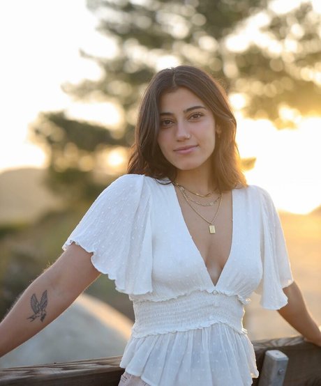 Sara Saffari OnlyFans-Post