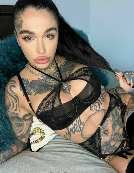leighravenx OnlyFans Lesbisch