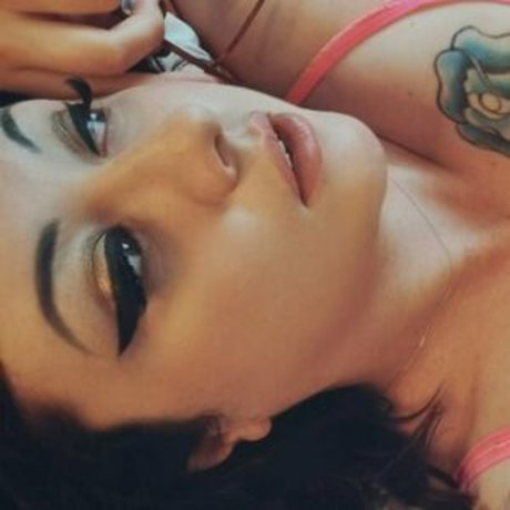 whatvioletdid OnlyFans Nacktbilder