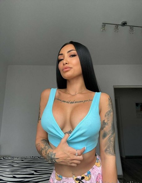 monsterschwanz schwul onlyfans heiß nackt Momentaufnahme