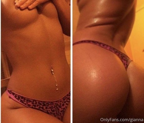 gianna OnlyFans Strip