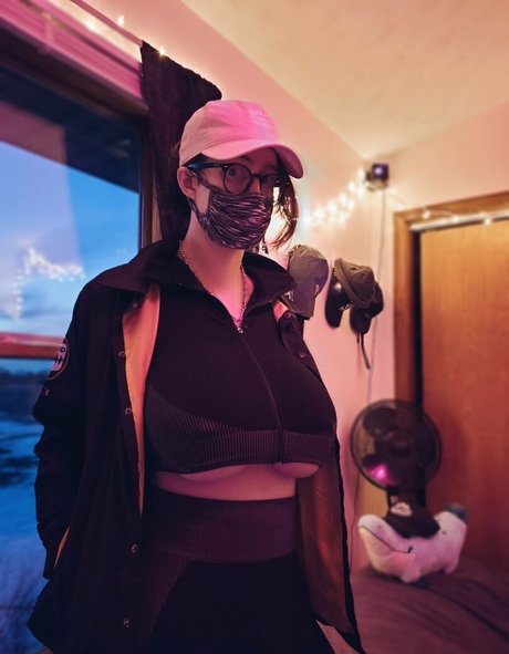 kaydeguts OnlyFans-Bilder