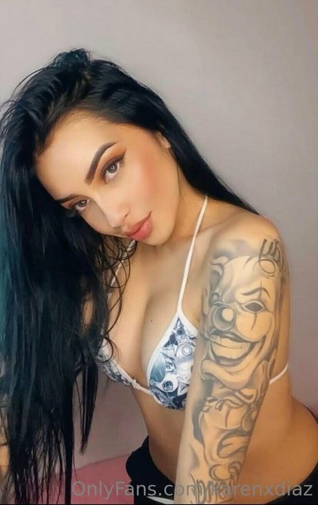karenxdiaz OnlyFans Striptease