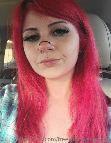 spookysnacking OnlyFans schlank