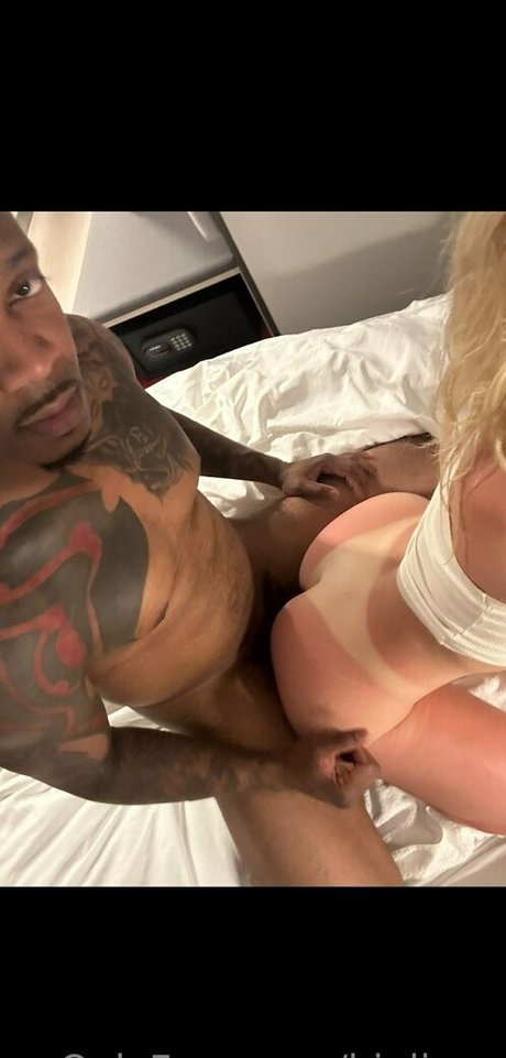 biglivvv OnlyFans Nacktbilder