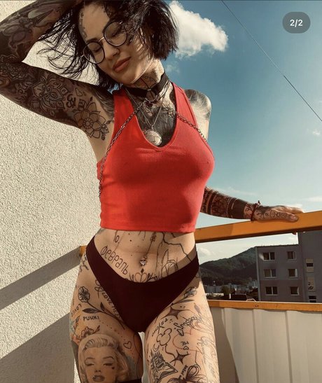 MisaAuxt OnlyFans explizite Inhalte