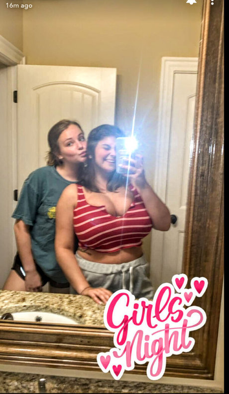 Caroline Casbon Nacktpornos auf OnlyFans