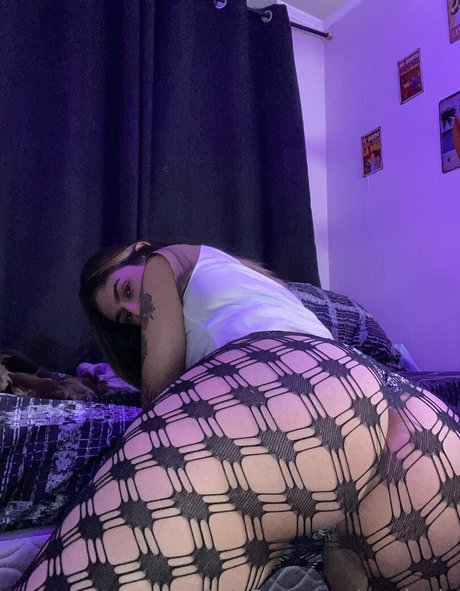 merjunje OnlyFans Nacktbilder