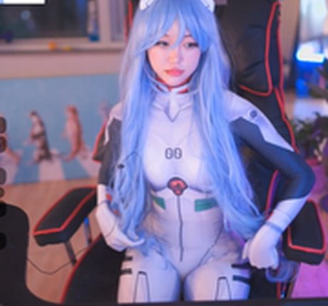 satanmate NurlyFans-Brüste