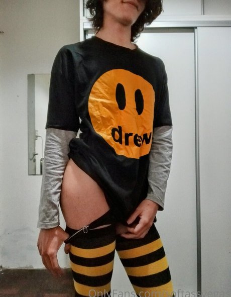 gayasslawren Leaks von Nacktbildern auf OnlyFans