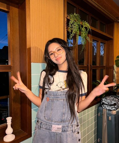 tiny pretty j OnlyFans Mega