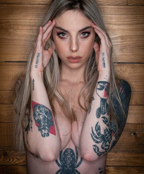 Brokenmirror__ Nacktbilder OnlyFans geleakt