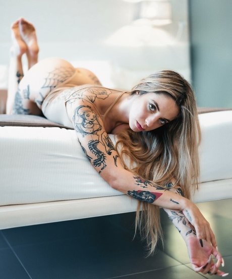 Brokenmirror__ OnlyFans Leak