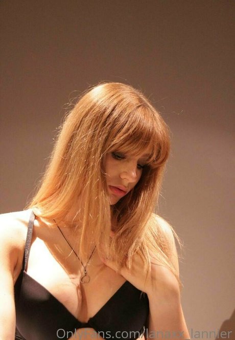 emmy almyy Nackt auf OnlyFans Leaks