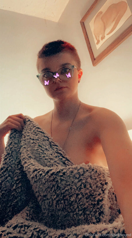 Spellbound OnlyFans-Inhalte