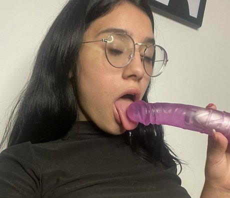hannababyxx OnlyFans Leak
