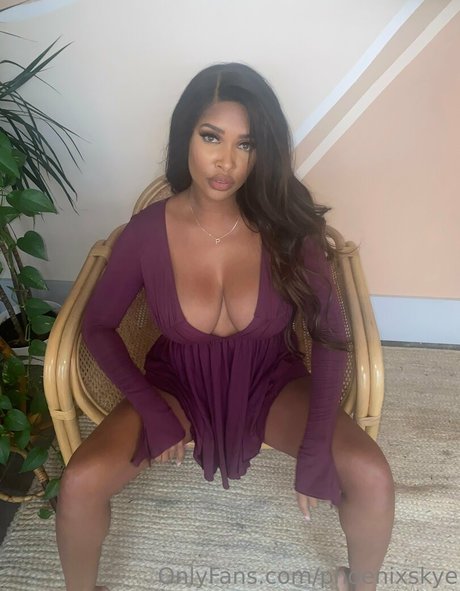 phoenixskye XXX OnlyFans