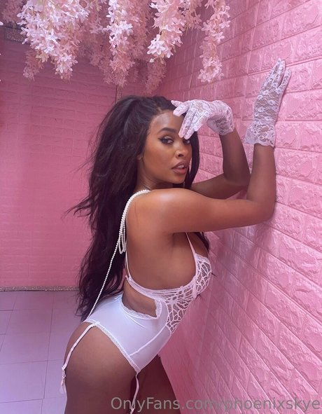 phoenixskye Neue OnlyFans Leaks