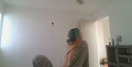 trippylittlehippi Leaked OnlyFans Bilder
