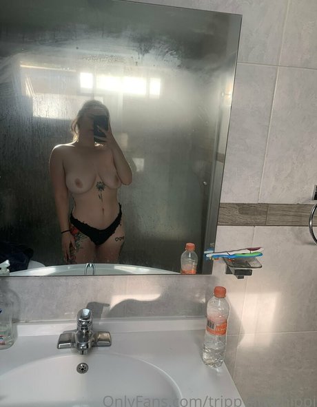 trippylittlehippi NurlyFans-Pornos