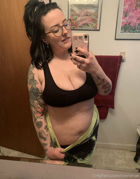 ronnimae OnlyFans-Creator