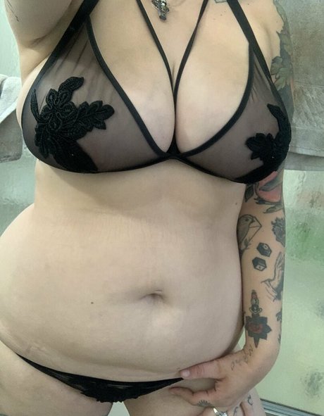 ronnimae Nackt auf OnlyFans Leaks