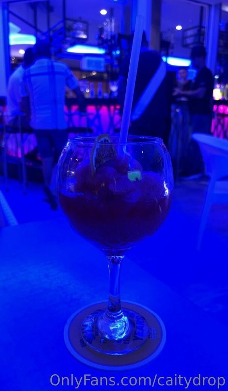 caitydrop OnlyFans-Bilder