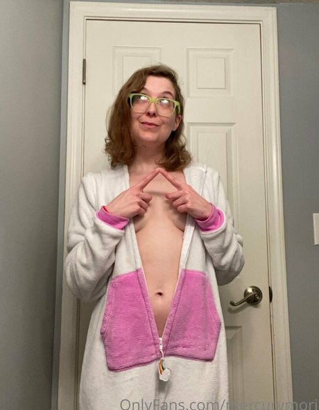 mercurymori Gratis OnlyFans Inhalte