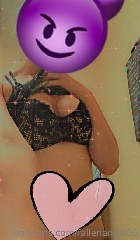 fallenangel05 OnlyFans Fotos