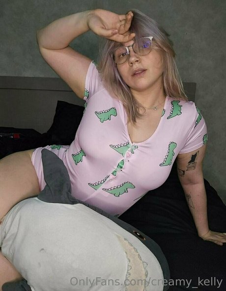 creamy kelly OnlyFans Nacktbilder geleakt