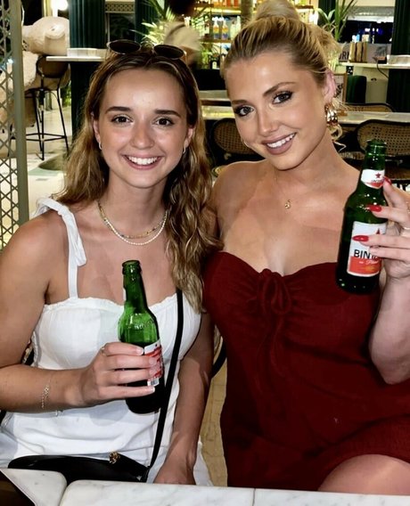 Thebigtittiecommittee Nacktbilder von OnlyFans