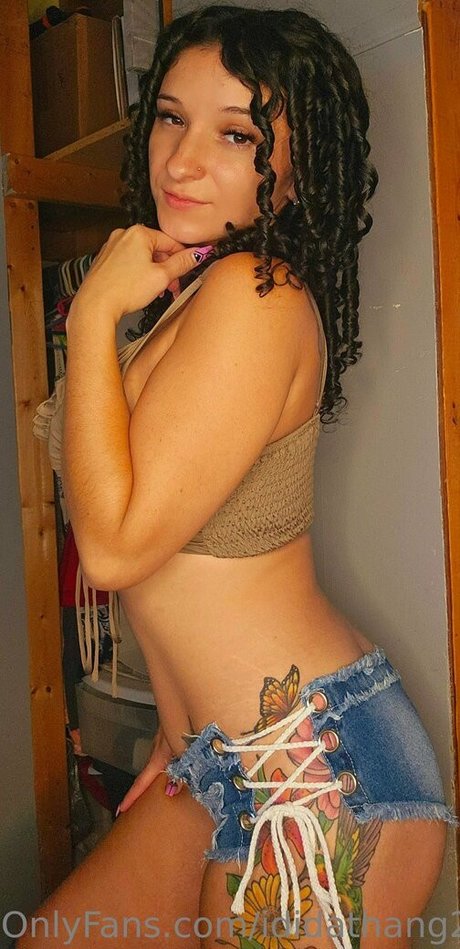 ididathang2021 OnlyFans Striptease