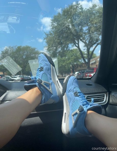 Courtney Taylor Nacktbilder von OnlyFans