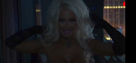 Courtney Taylor OnlyFans Bilder